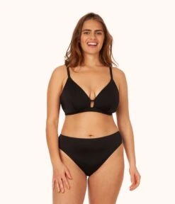 The Busty Bralette: Jet Black